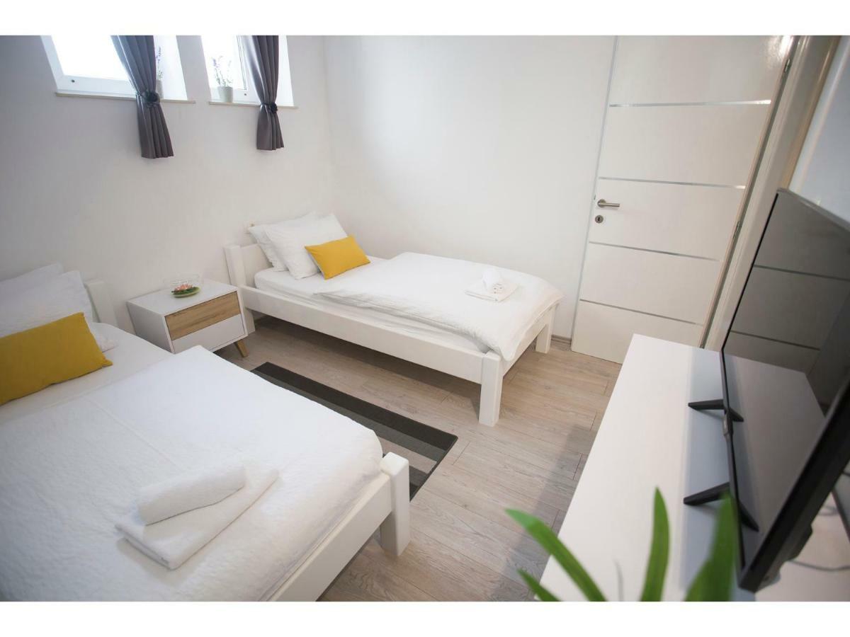 Spaladium - City Center Apartments สปลิท ภายนอก รูปภาพ