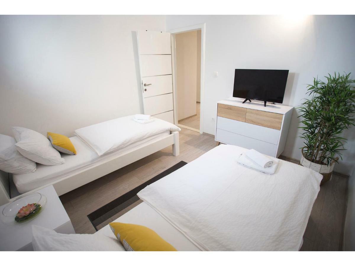 Spaladium - City Center Apartments สปลิท ภายนอก รูปภาพ