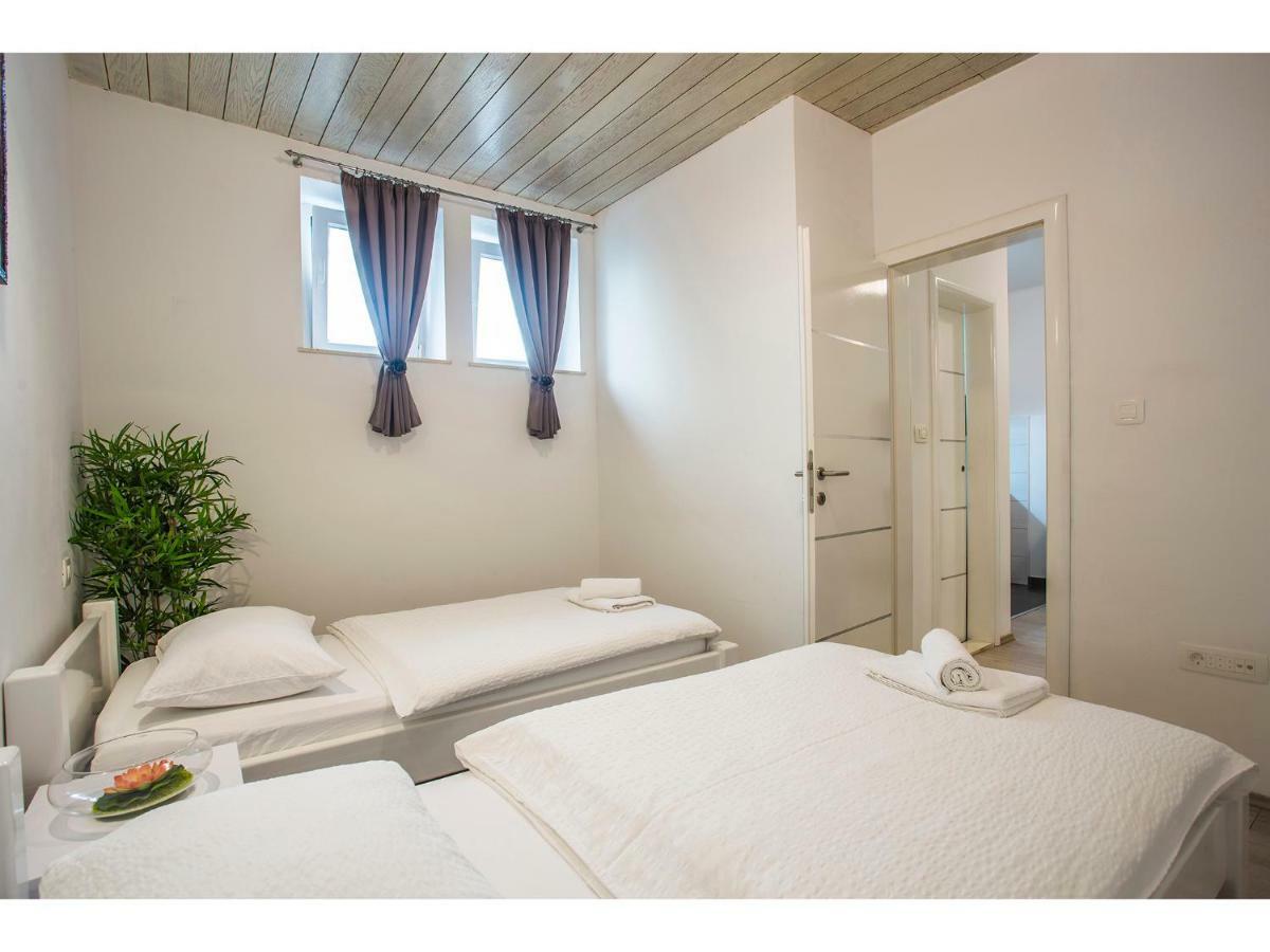 Spaladium - City Center Apartments สปลิท ภายนอก รูปภาพ